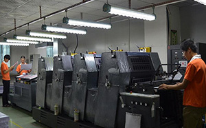 海德堡四色膠印機(jī)生產(chǎn)現(xiàn)場(chǎng)